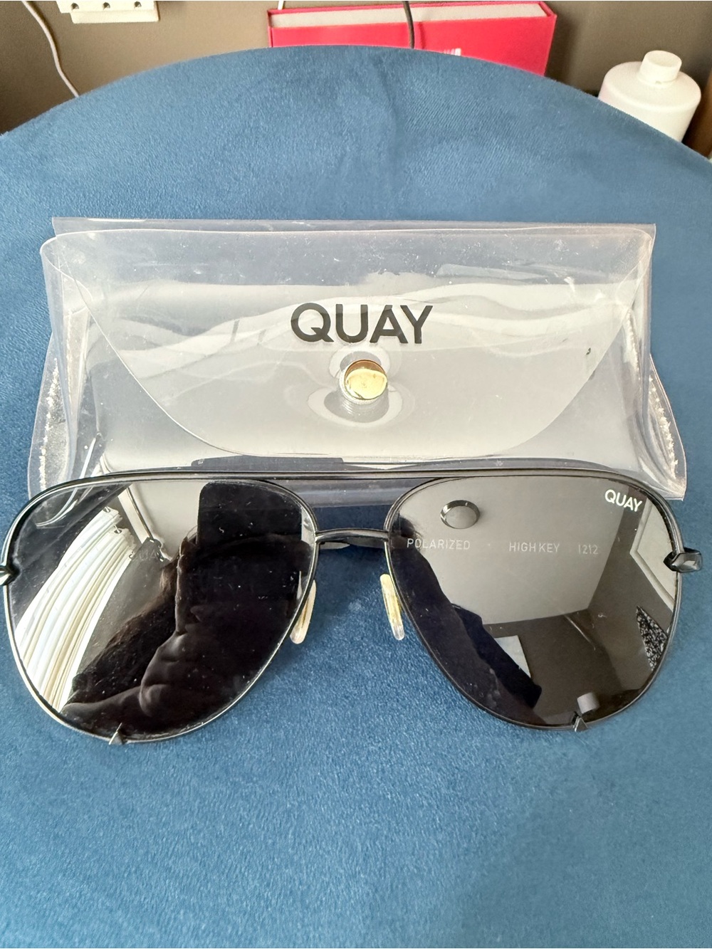 QUAY Highkey Polarized Aviator Sunglasses - Black